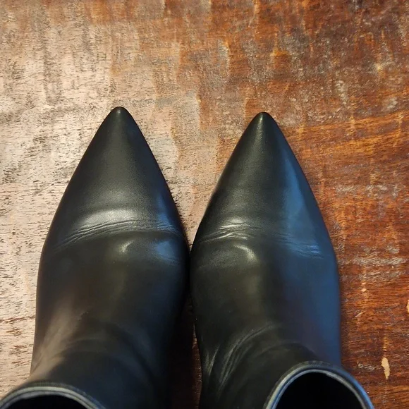 Ann Taylor black booties - Picture 7 of 7